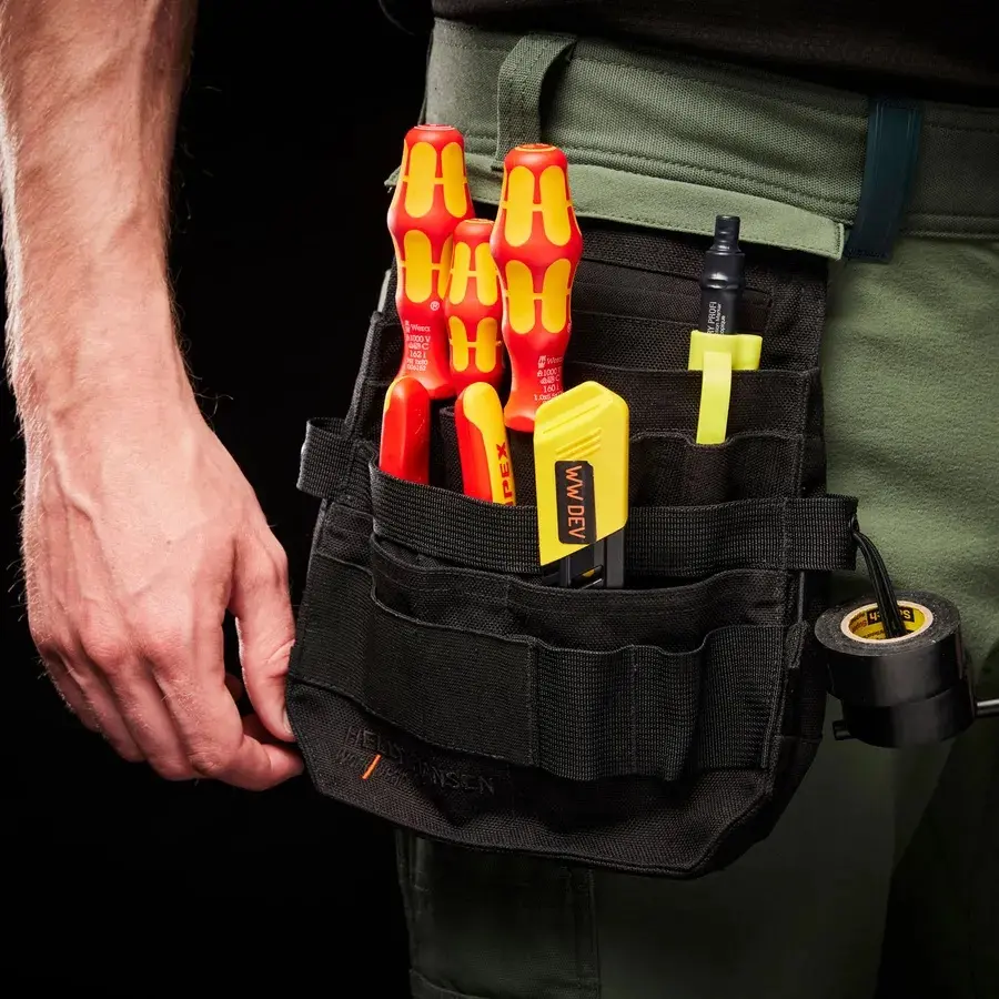79472-BLACK-HH CONNECT ELECTRICIAN POCKET-10-safetyrplweb-HH.webp